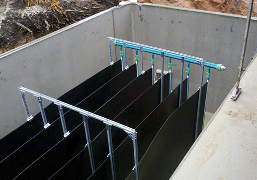 MEFA ice Wärmetauscher in Betonwanne eingesetzt MEFA ice Wärmetauscher in Betonwanne eingesetzt